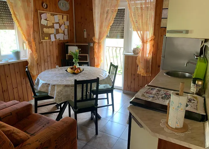 Klara&ivan アパート